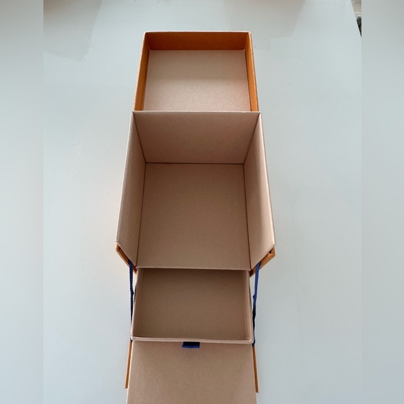 Authentic LV jewellery storage box - Picture 3 of 5